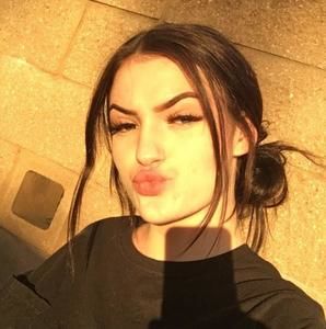 Meet your Posher, Sierra